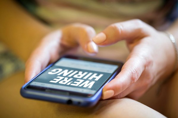 Trouver un emploi sans expérience à antibes : nos conseils fiables